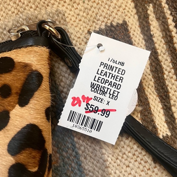 π·οΈππ totw β’ leopard print black leather calf skin wristlet - Picture 9 of 9